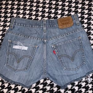 Levi Shorts